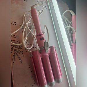 Brand new Tidal Hair waver